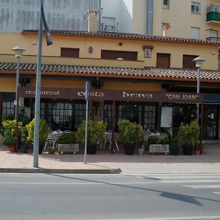 فندق Pensio Costa Brava سان أنتوني دي كالونخي المظهر الخارجي الصورة